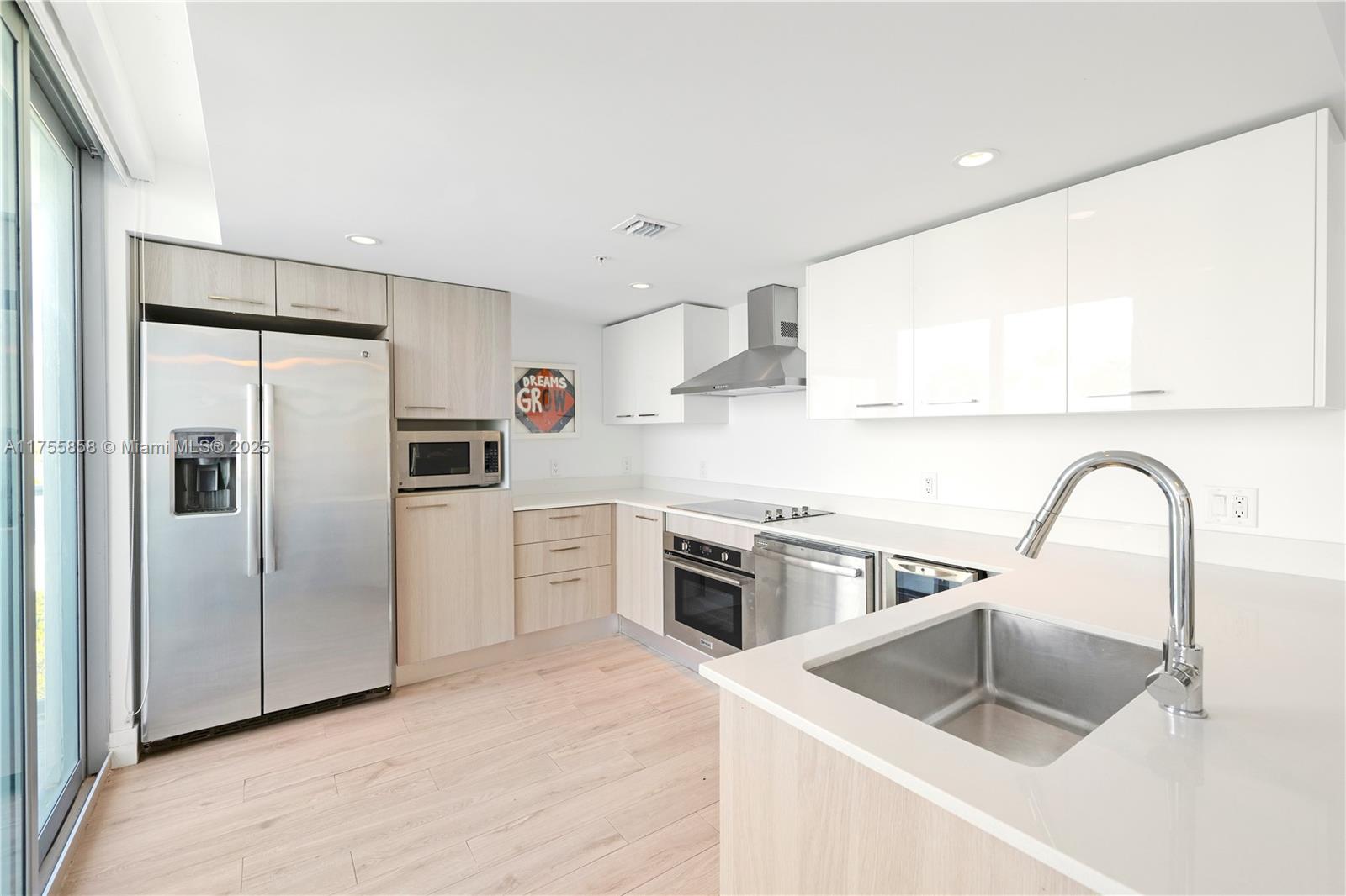 1133 102nd St 807