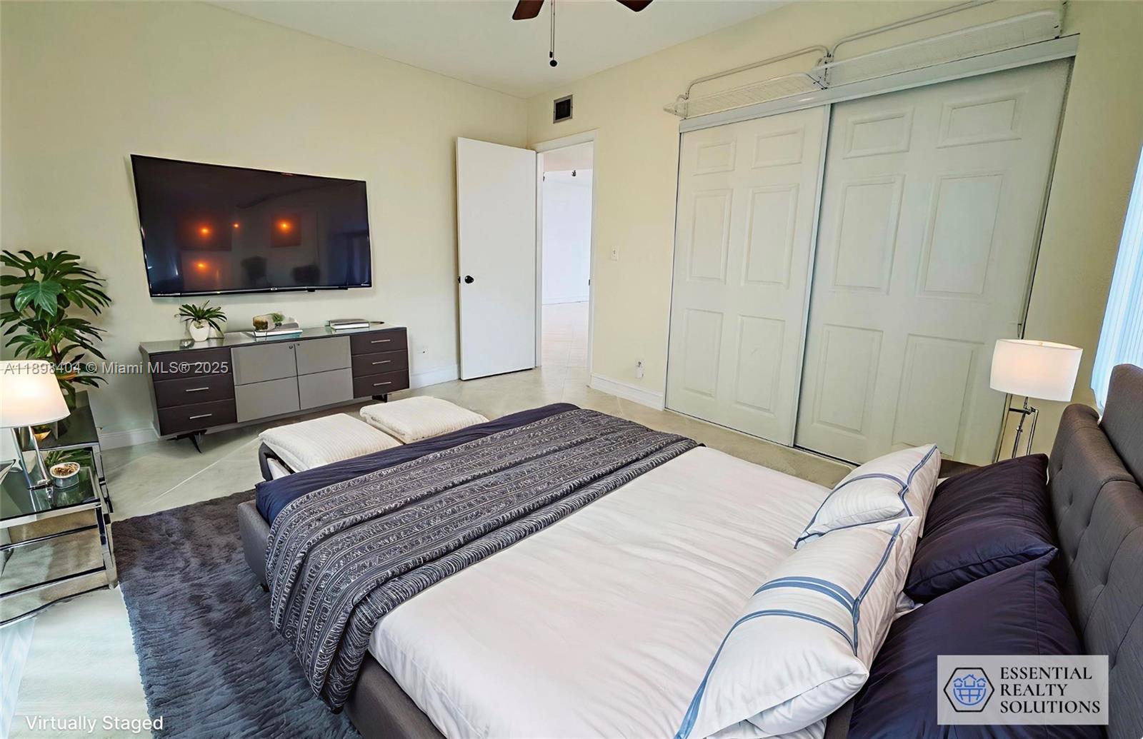 GARDENS AT PEMBROKE LAKES - Residential