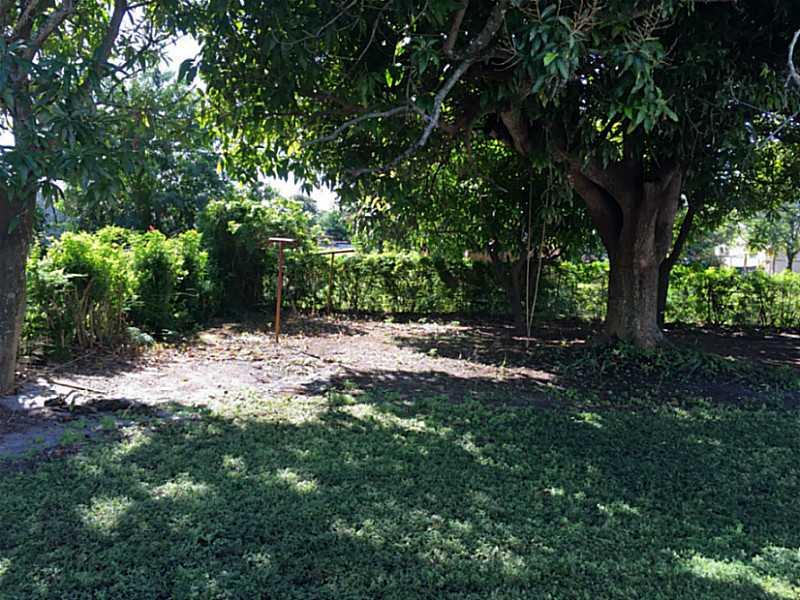 LAUDERDALE MANORS AMEND R - Residential Lease