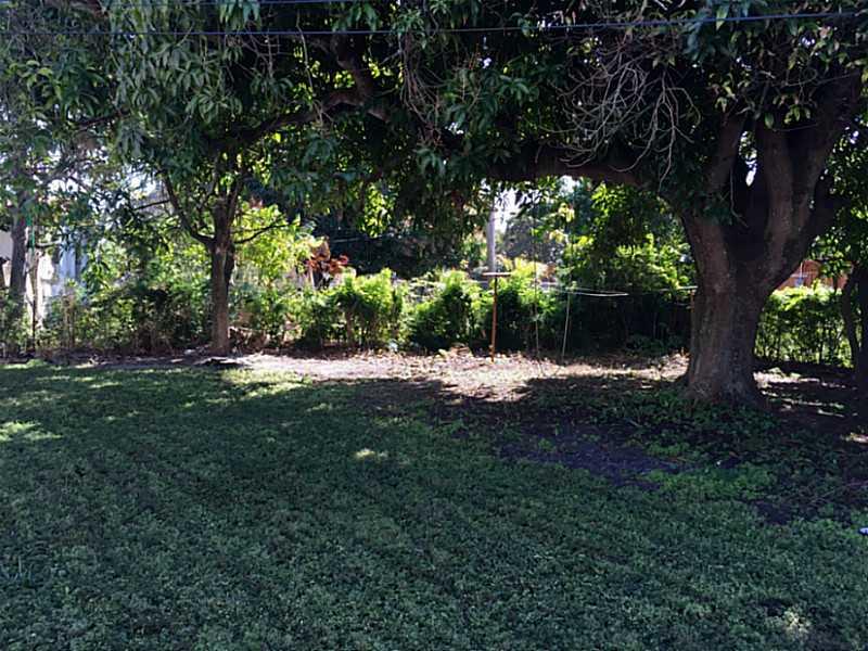 LAUDERDALE MANORS AMEND R - Residential Lease