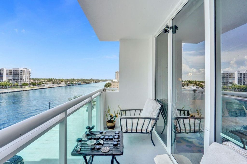 Photo of 3000 S Ocean Dr #416, Hollywood, FL 33019 (MLS # A11417407)
