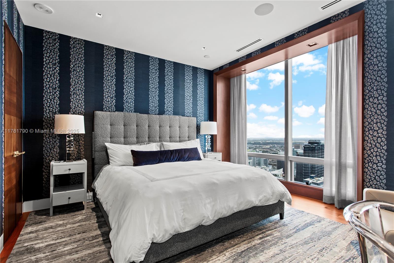 MILLENNIUM TOWER RESIDENC - Residential