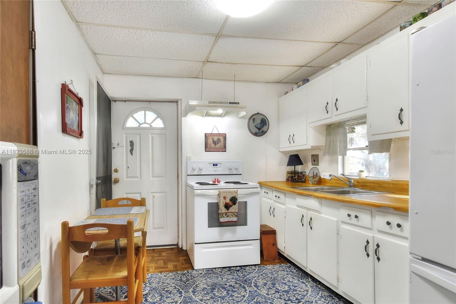 MINI RANCHES UNREC SUB - Residential