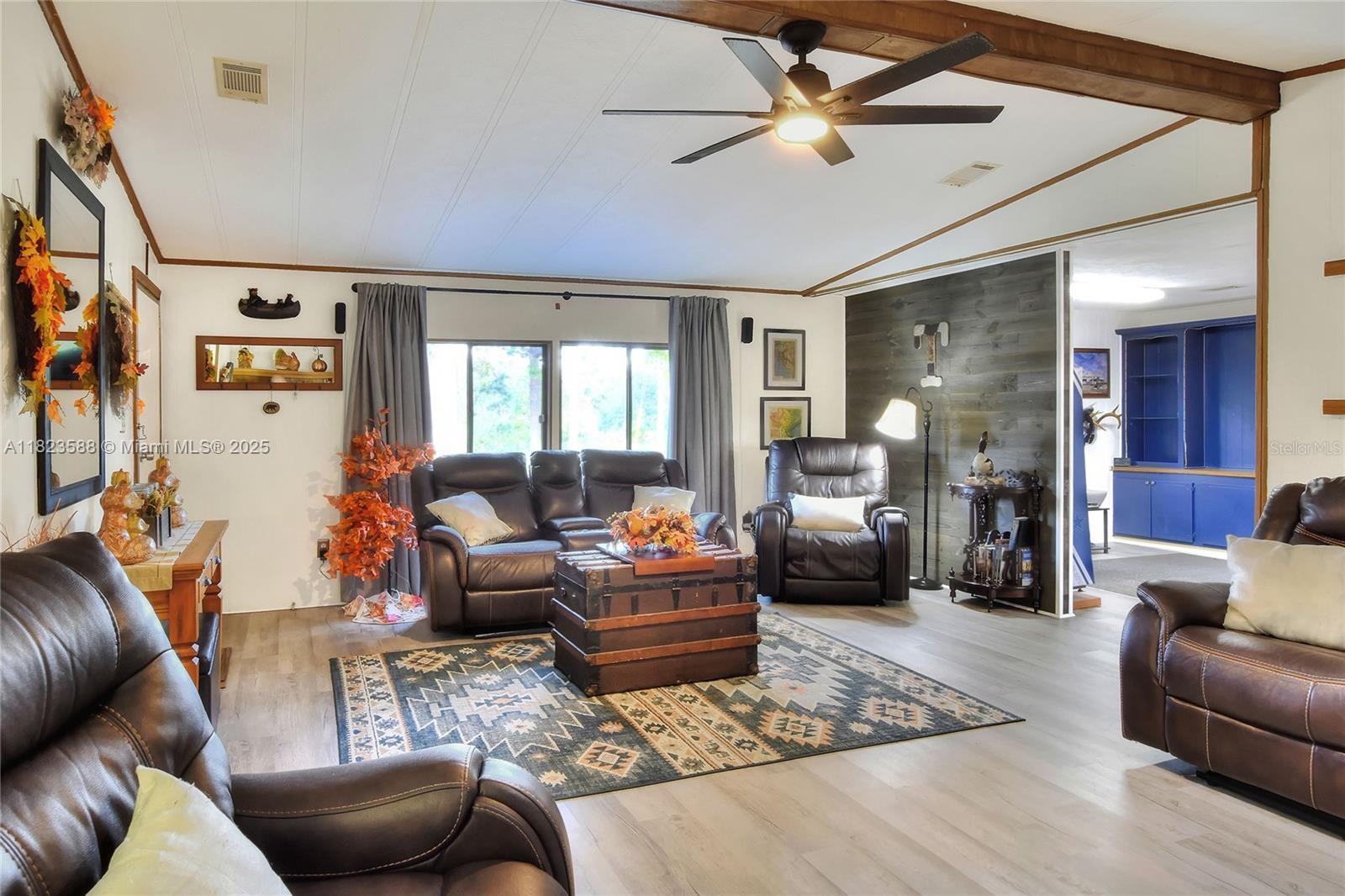 MINI RANCHES UNREC SUB - Residential