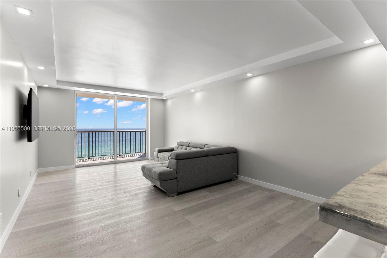 *EDGEWATER BEACH TOWERS CO - Residential