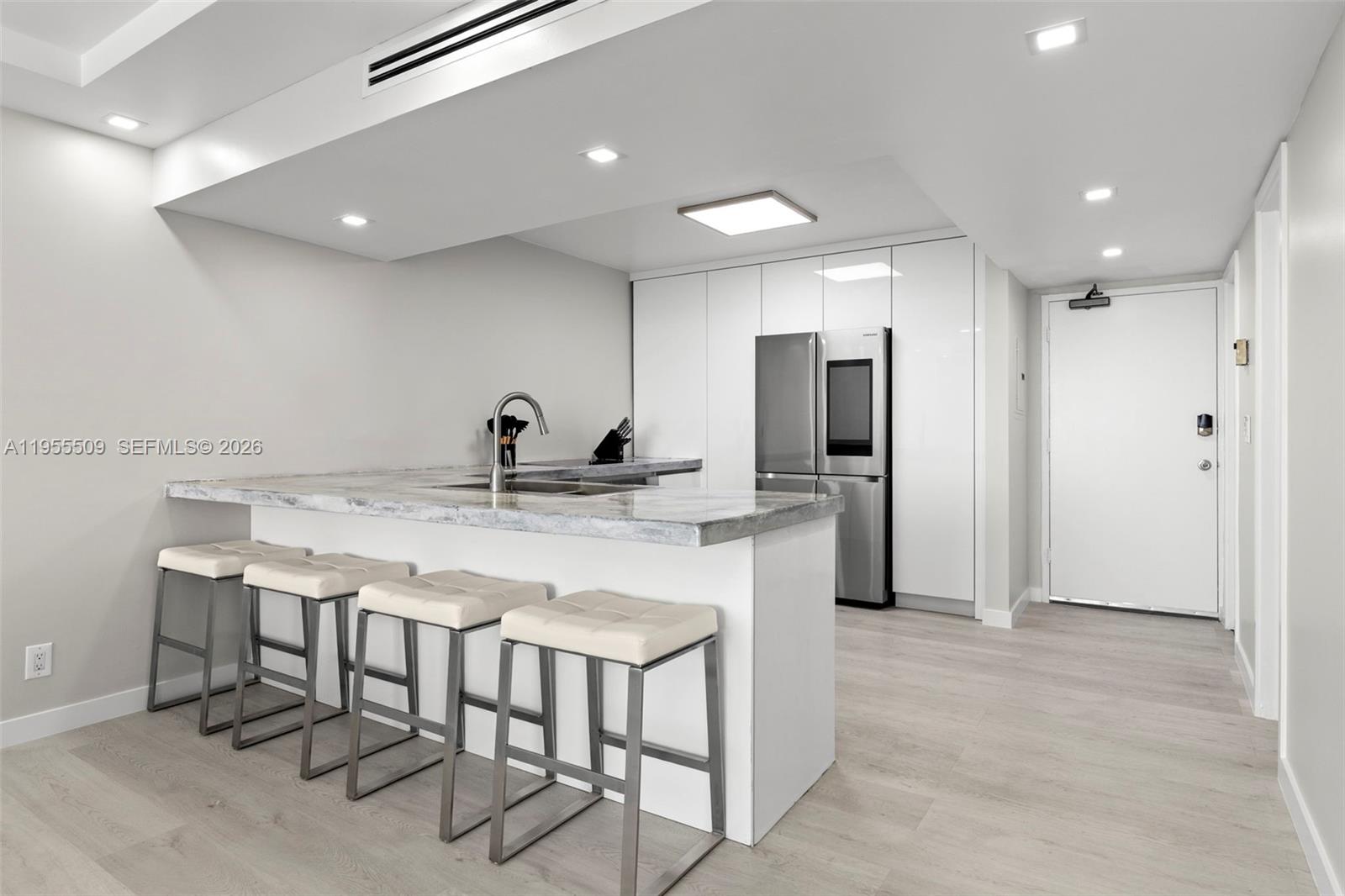 *EDGEWATER BEACH TOWERS CO - Residential