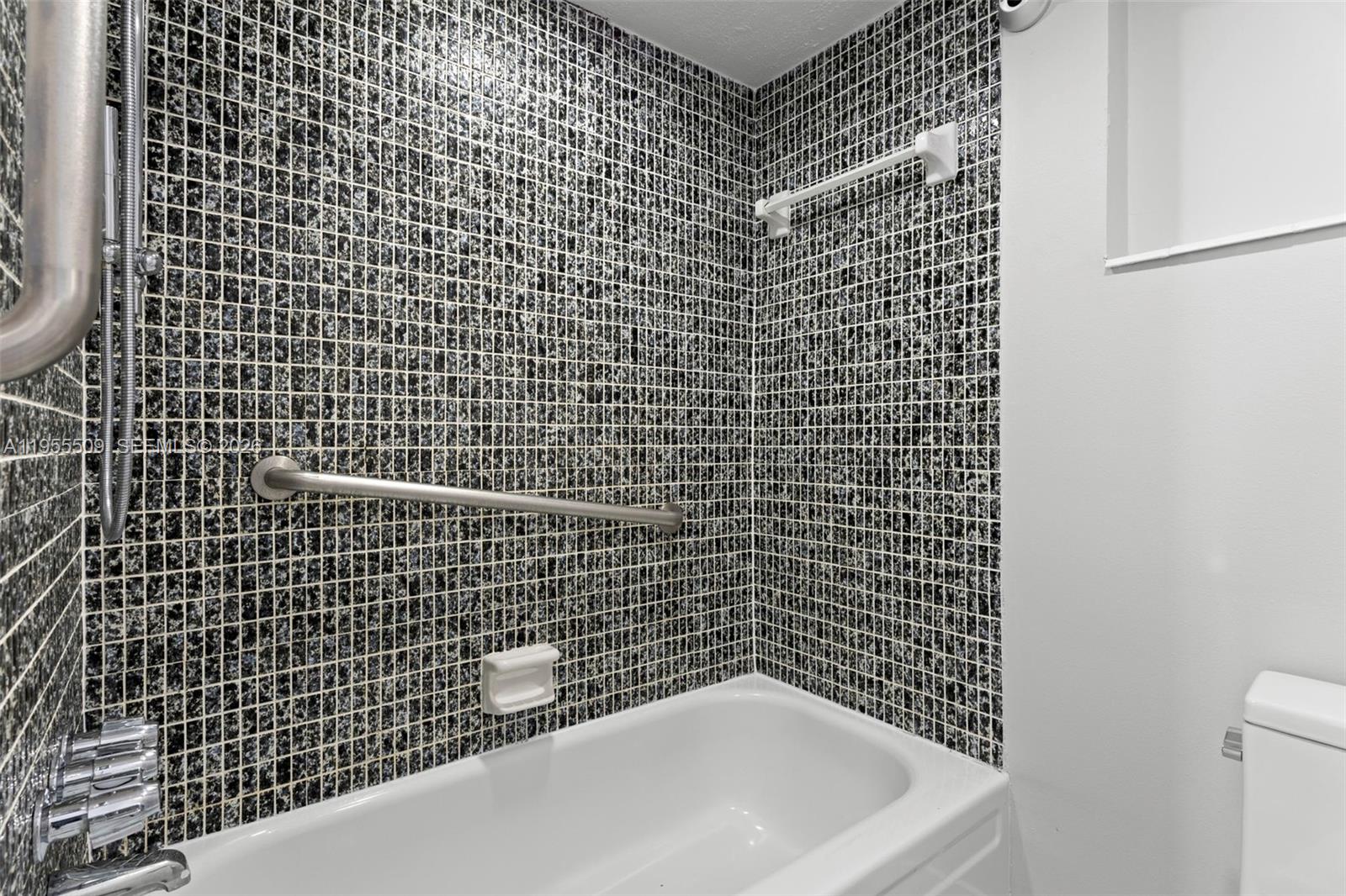 *EDGEWATER BEACH TOWERS CO - Residential