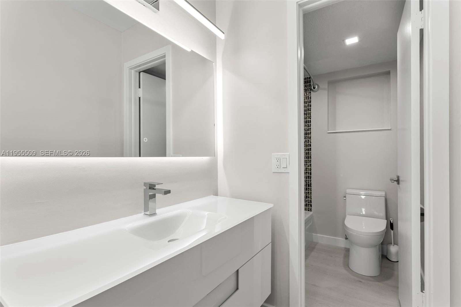 *EDGEWATER BEACH TOWERS CO - Residential