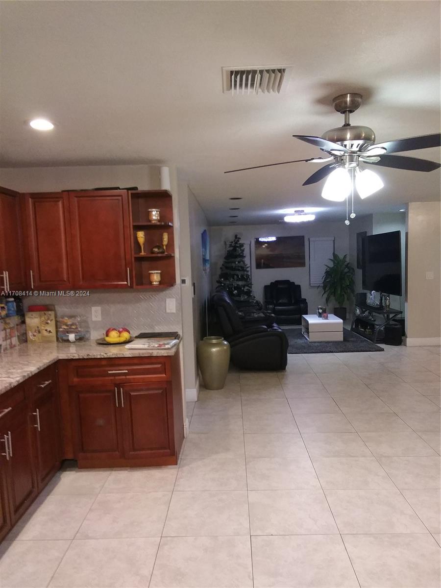 RAMBLEWOOD - Residential Lease