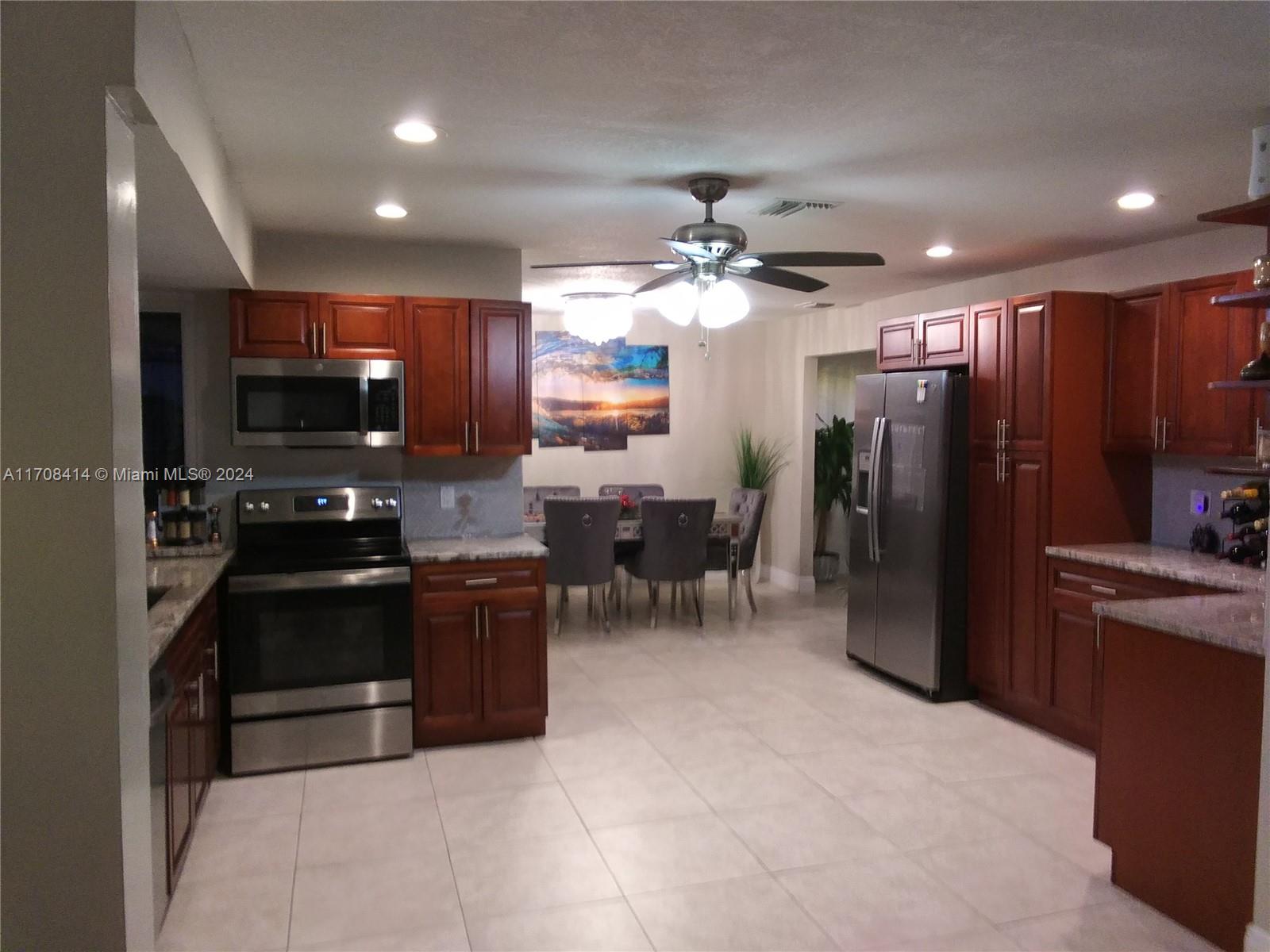 RAMBLEWOOD - Residential Lease