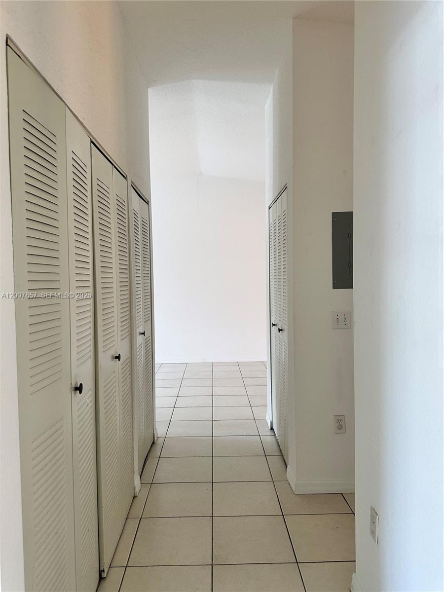 GABRIELLA CONDO NORTH - Residential