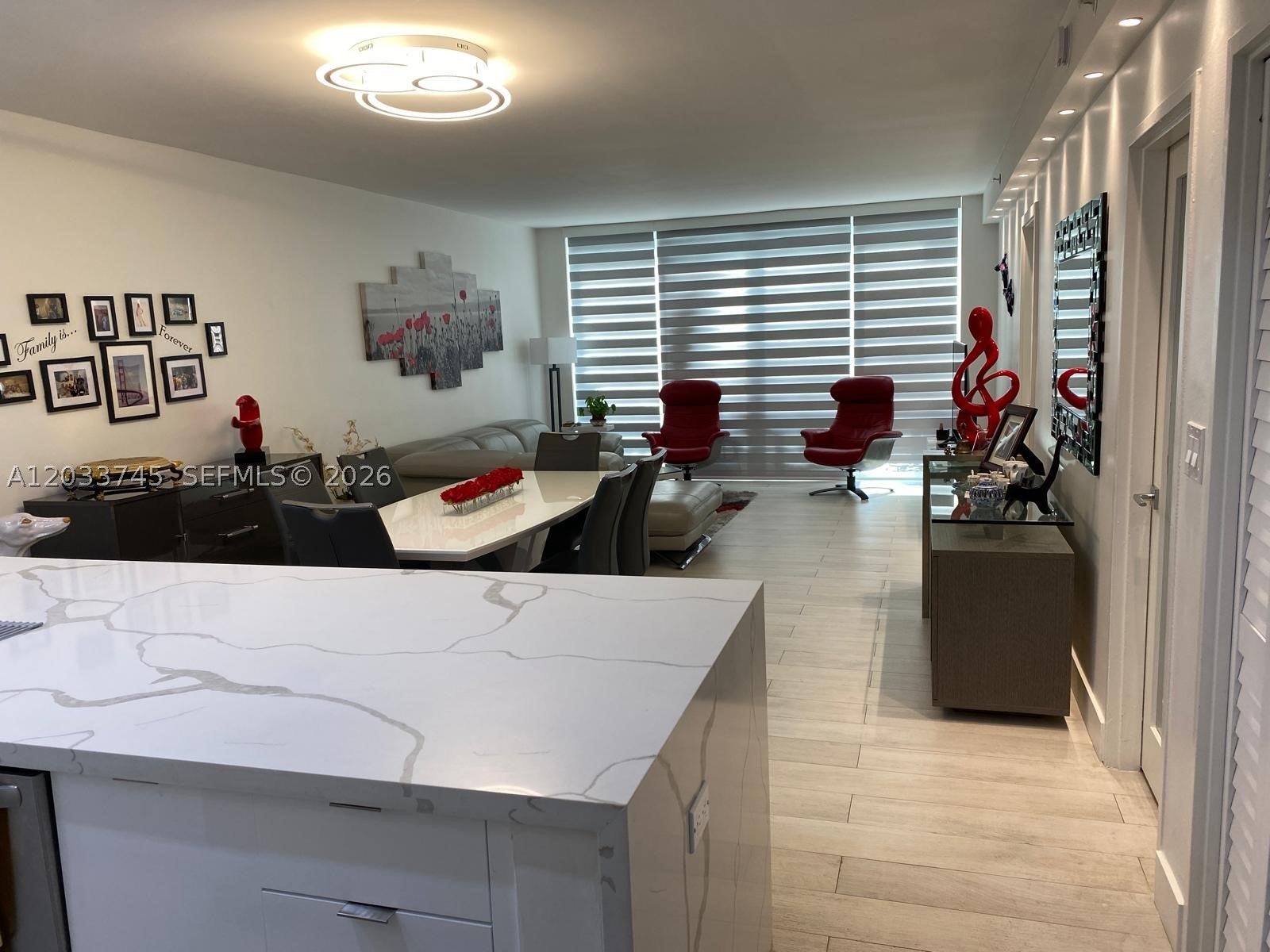 5601 Collins Ave 622