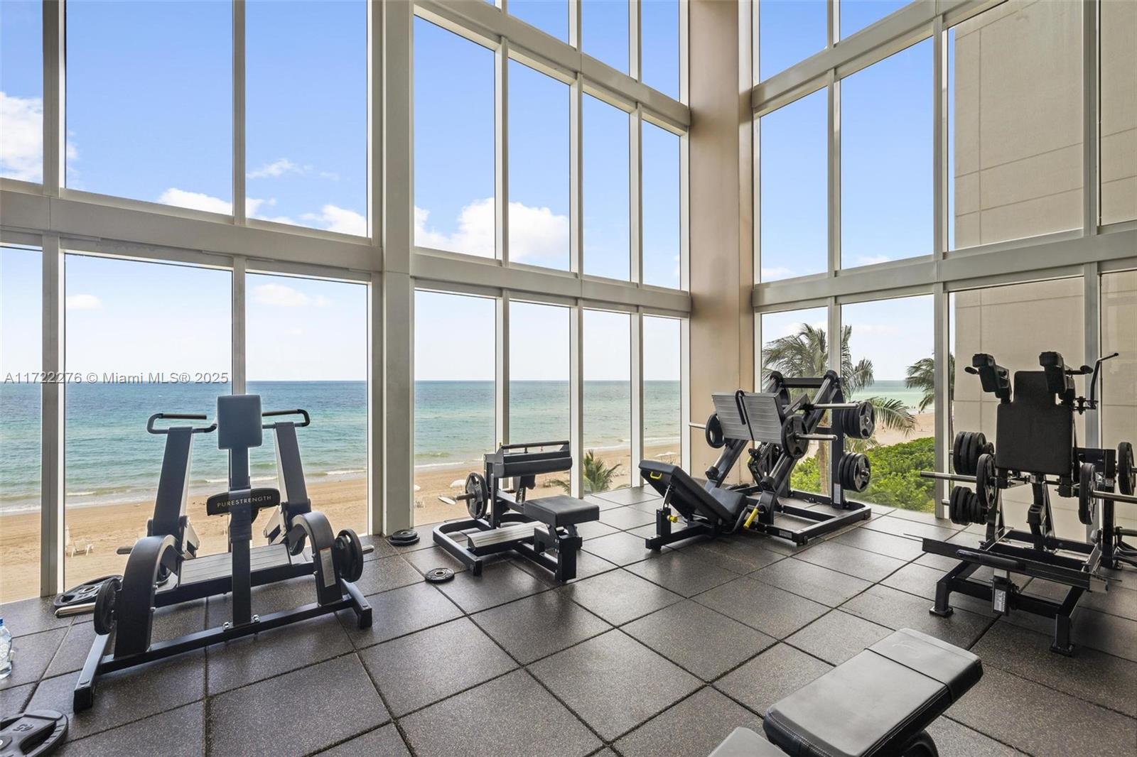 BEACH CLUB I - Residential