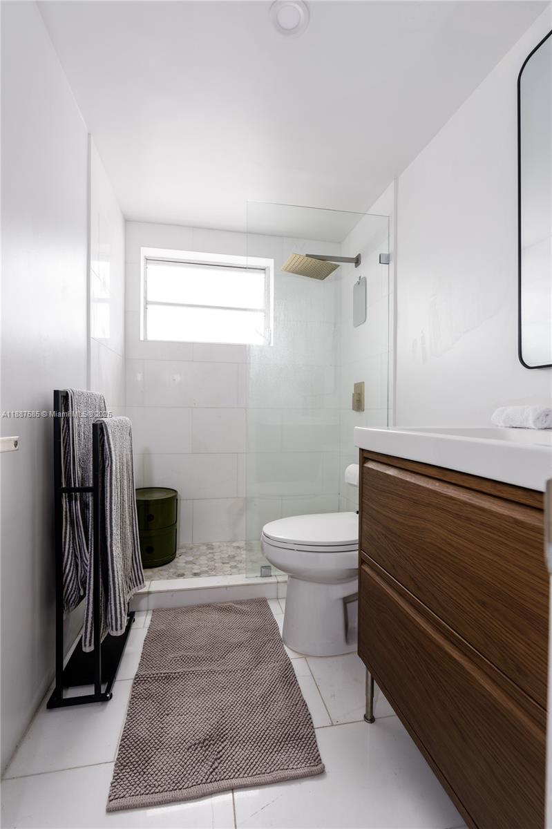 525 MERIDIAN CONDO - Residential Lease