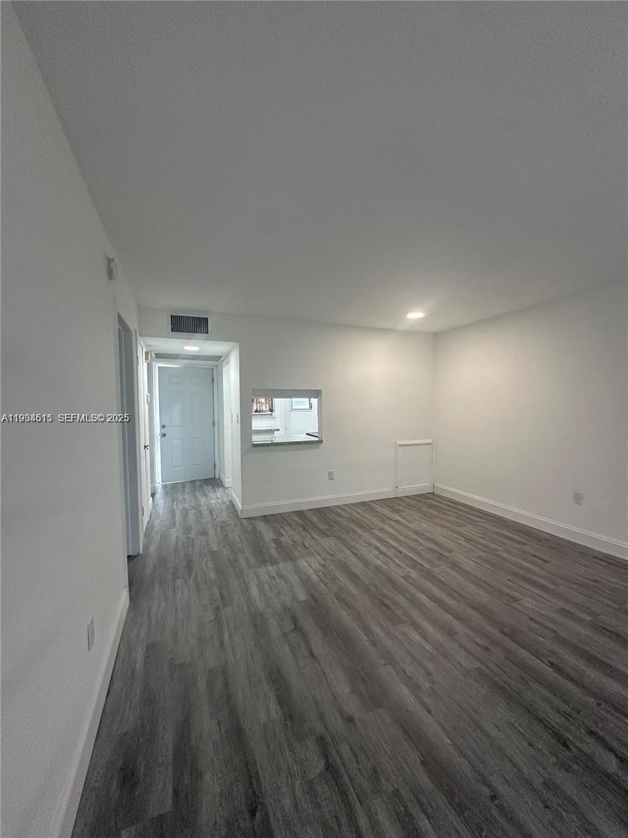 BISCAYNE LAKE GDN BLDG A - Residential