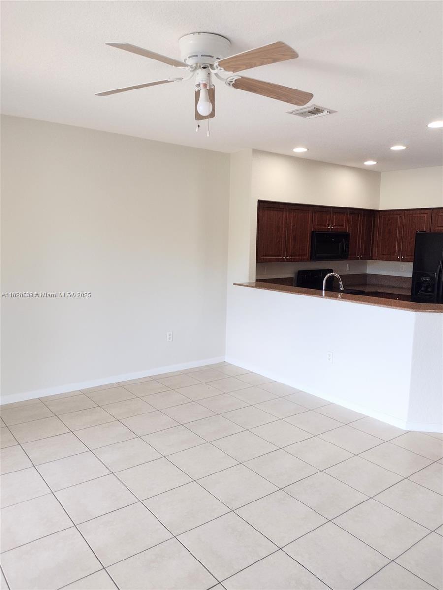 8380 SW 25th Ct 104, Miramar, FL, 33025/$369,000 4 8380 SW 25th Ct 104