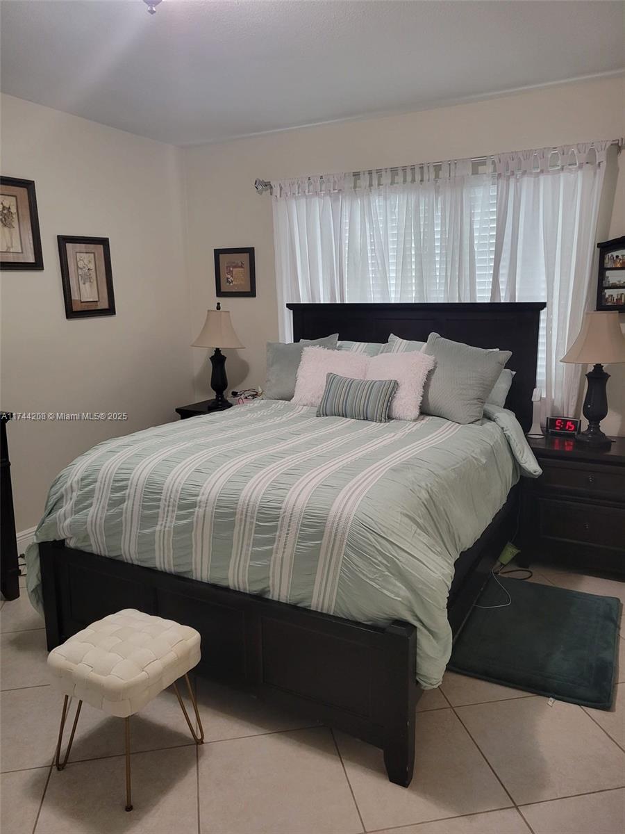 BISCAYNE GARDENS SEC E PA - Residential