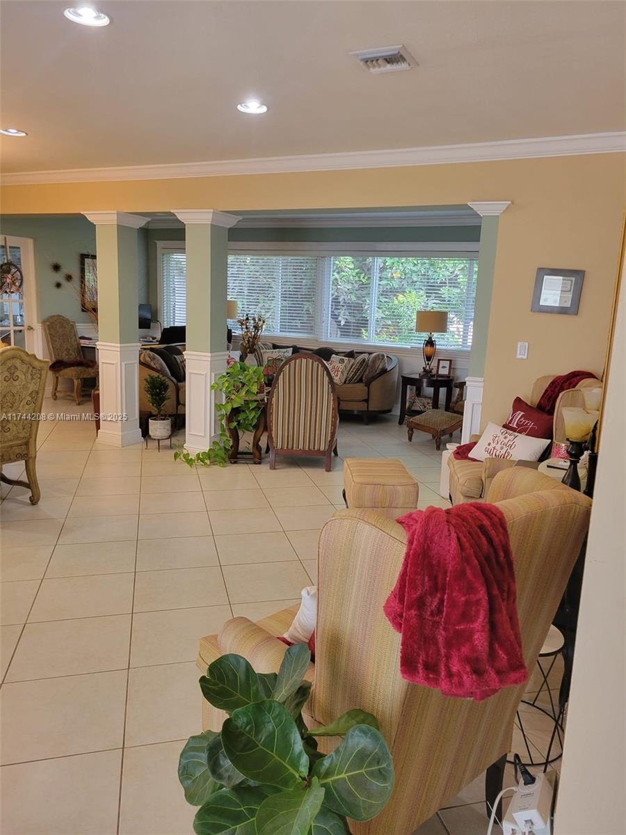 BISCAYNE GARDENS SEC E PA - Residential