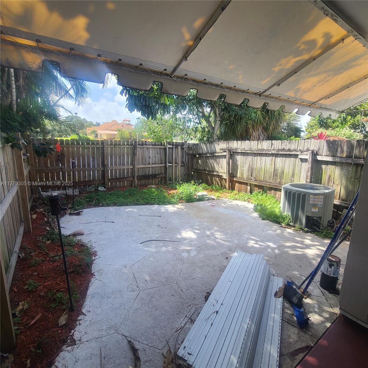 WESTFIELD AT WPB - Residential Lease