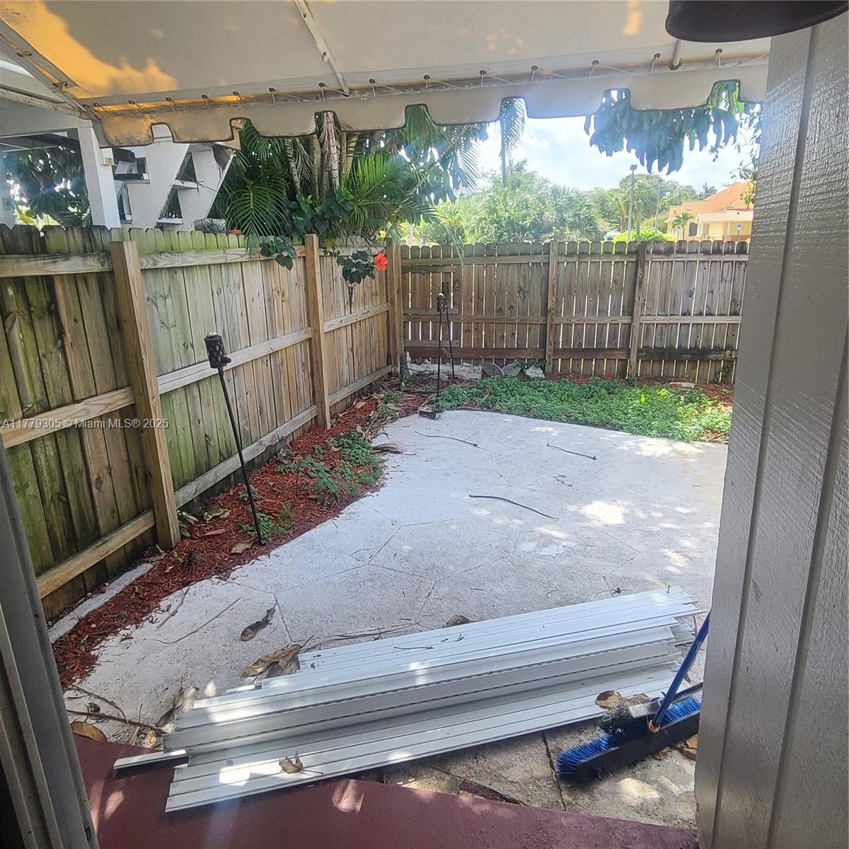 WESTFIELD AT WPB - Residential Lease
