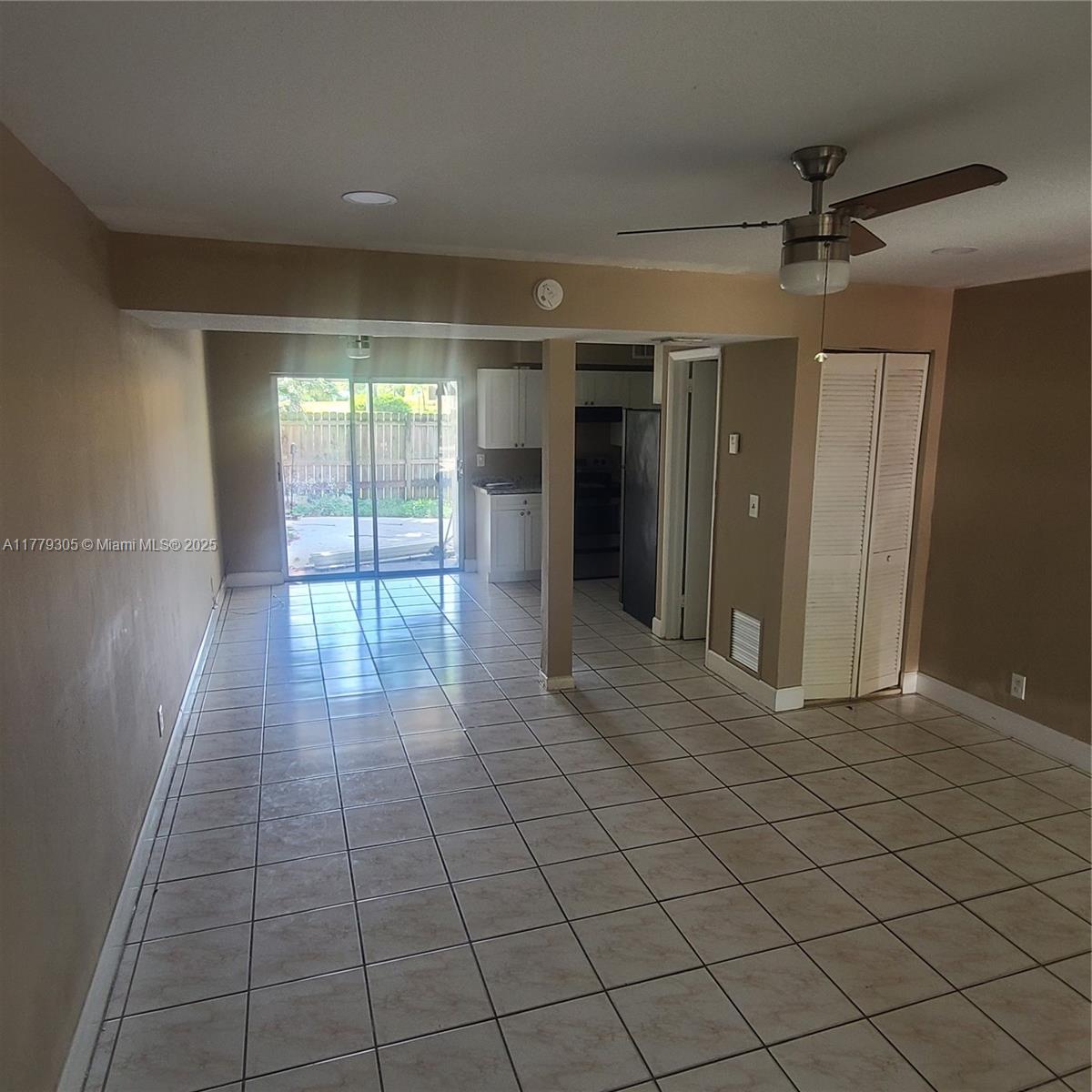 WESTFIELD AT WPB - Residential Lease