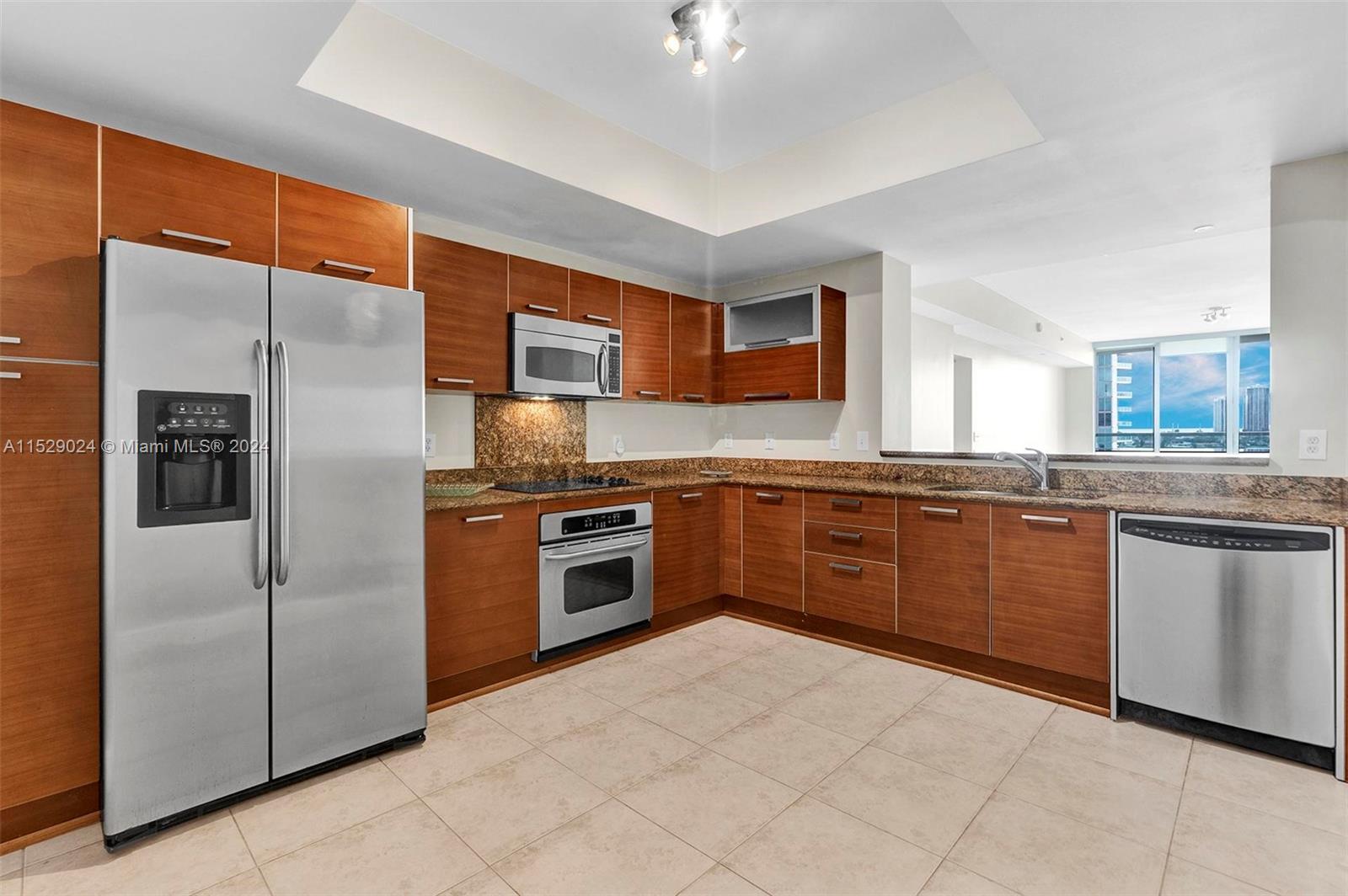 Stunning 3-bedroom, 3-bathroom residence offering breathtaking panoramic views of the Intracoastal and ocean. Featuring stainless steel appliances, European cabinets, and granite countertops, with elegant marble and wood flooring throughout. Enjoy the convenience of 2 covered parking space. Amenities include a state-of-the-art Spa/Gym, Indoor Children's Playground, Business Center, Marina, Concierge, and 24-hour security & Valet Parking. Located within walking distance of Aventura Mall & Founders Park. Equal Housing Opportunity. This unit is in excellent condition