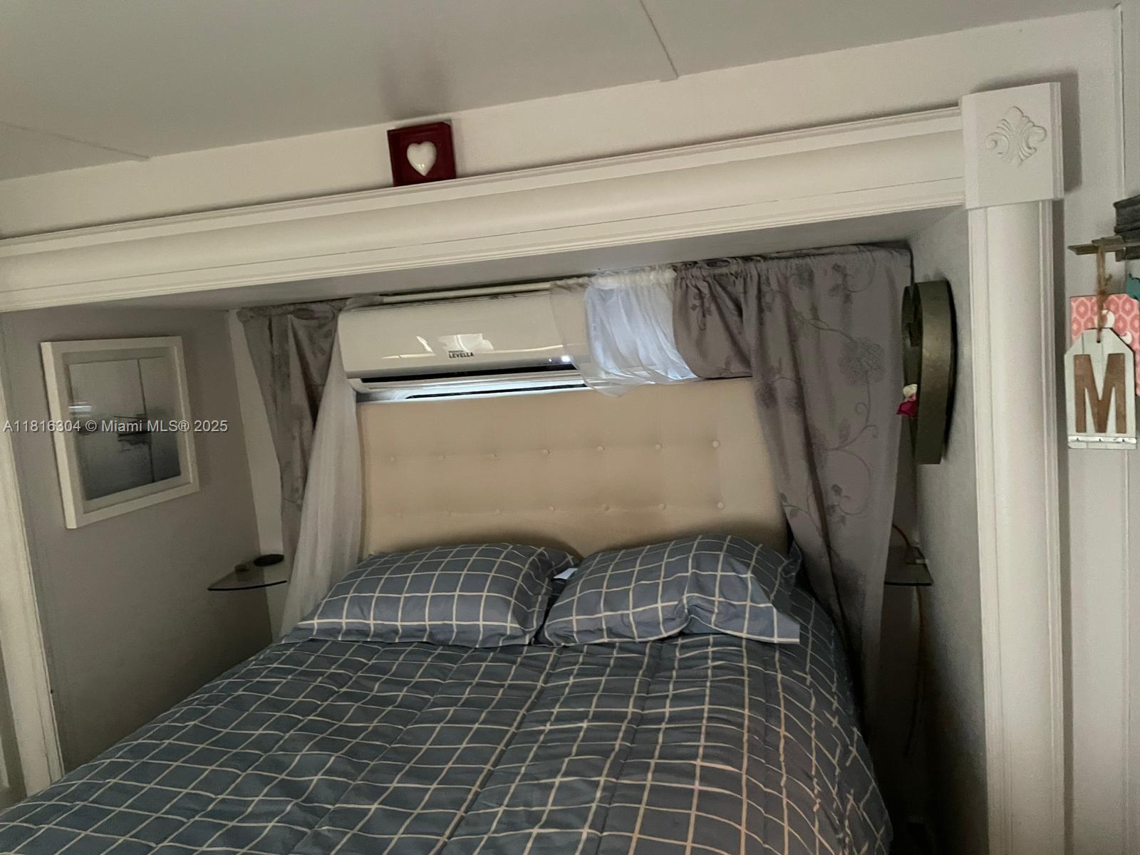 WINDLEY KEY MOBILE HOME P - Residential