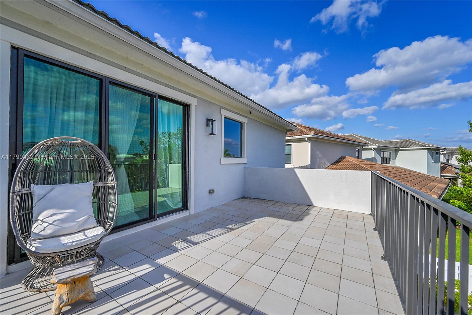 CORAL LAGO - Residential