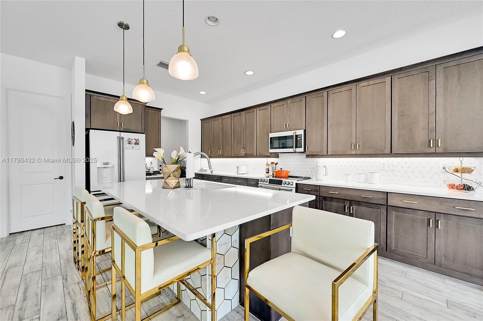 CORAL LAGO - Residential