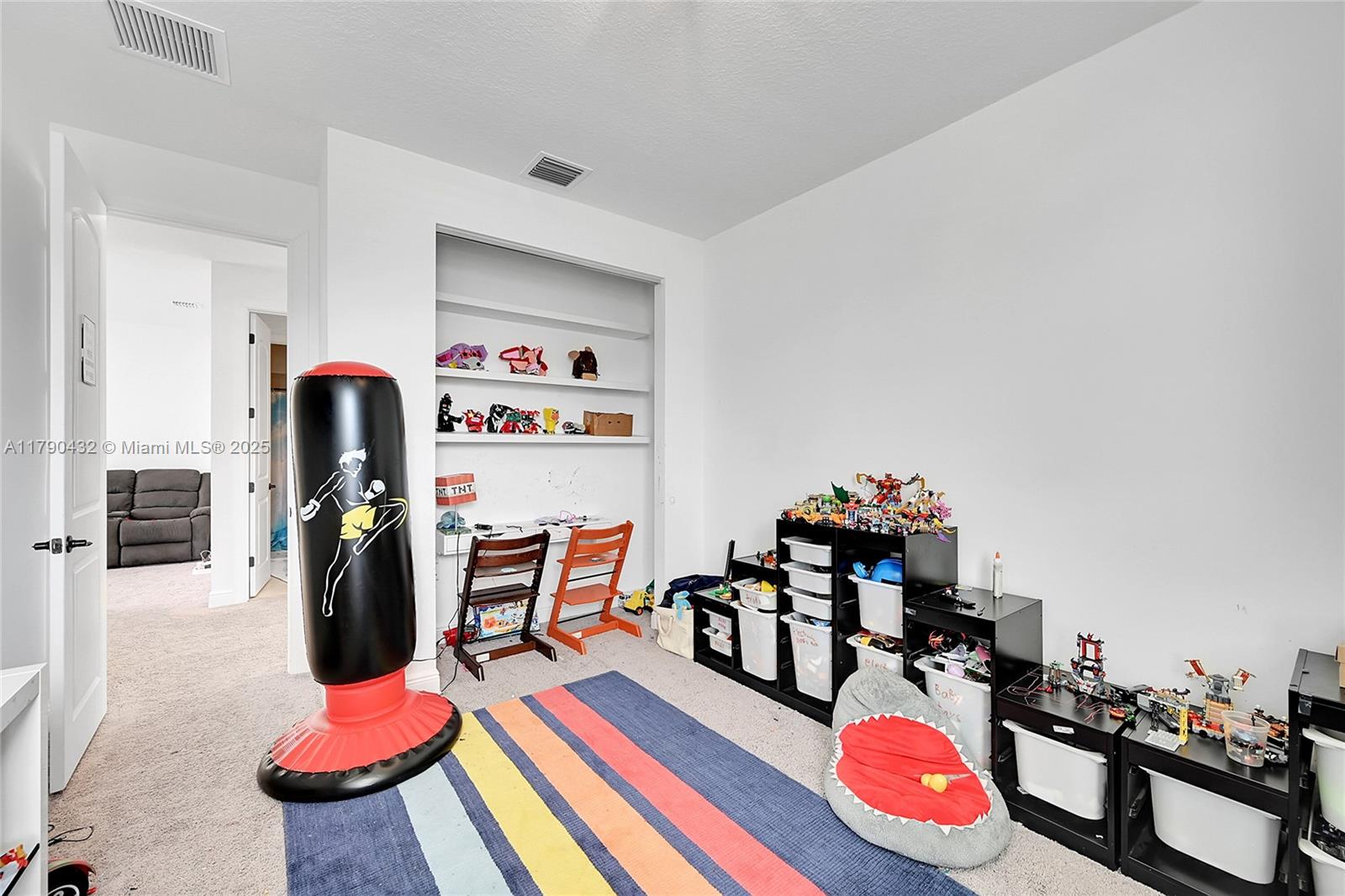CORAL LAGO - Residential