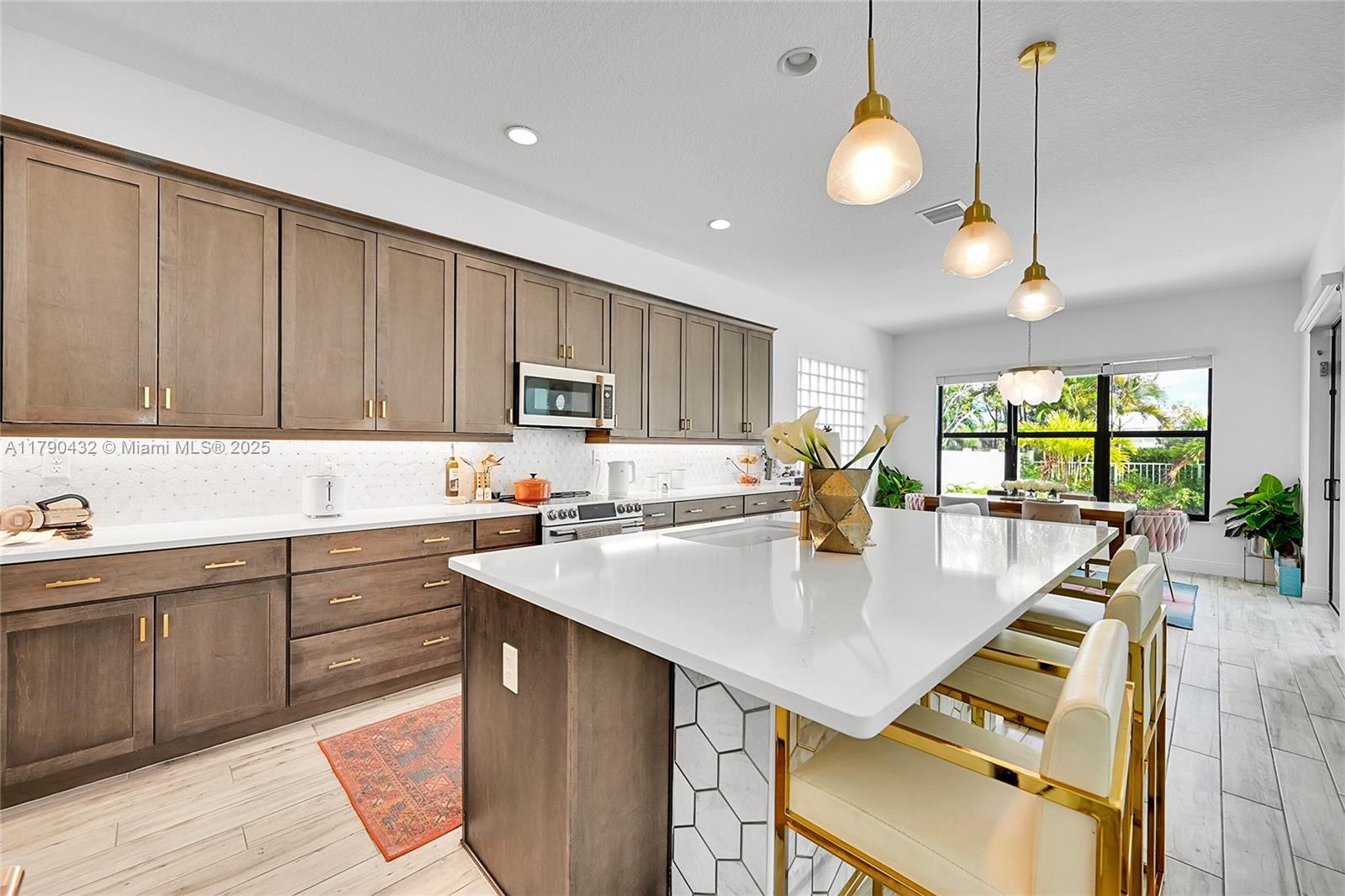CORAL LAGO - Residential