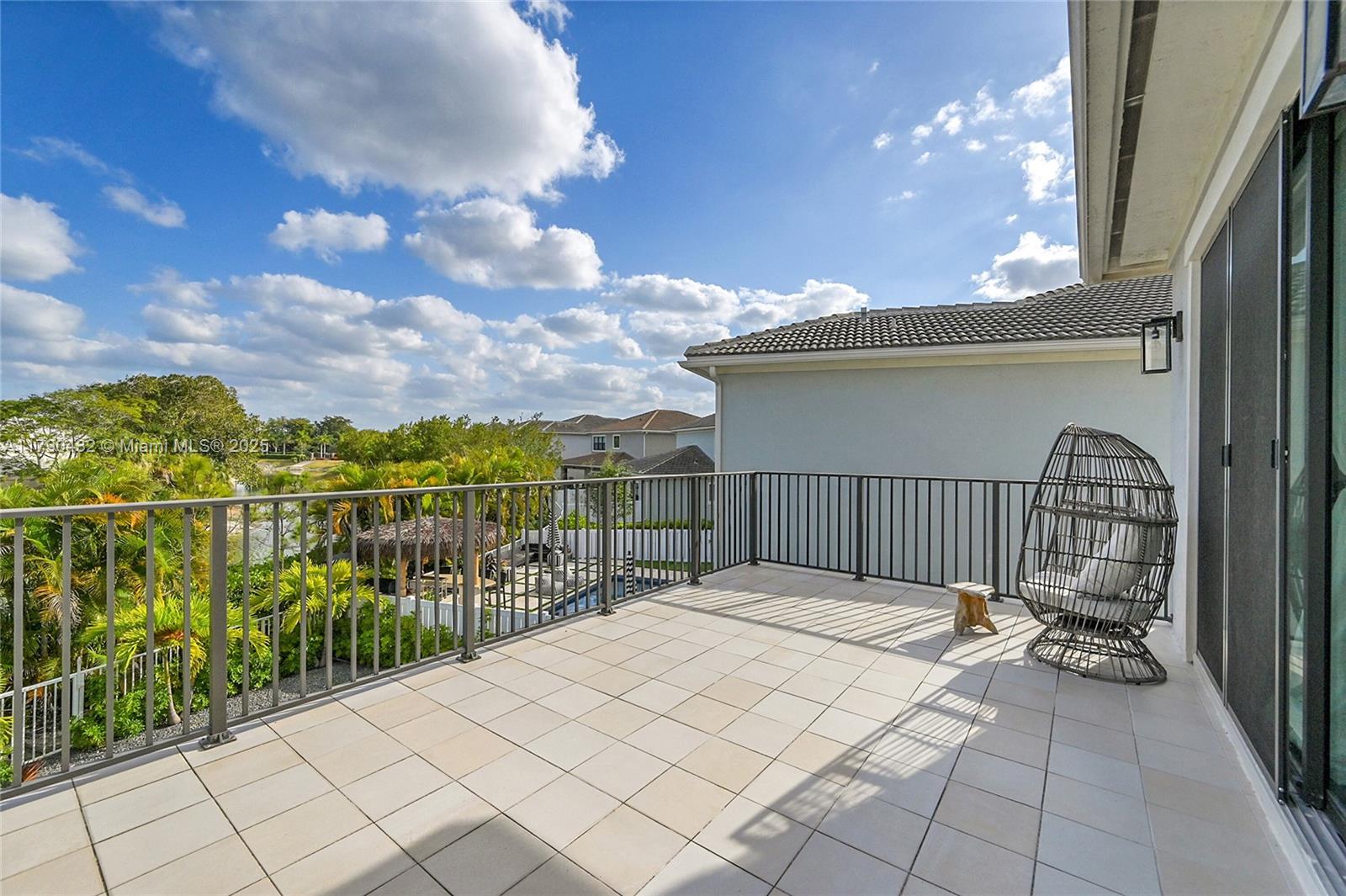 CORAL LAGO - Residential