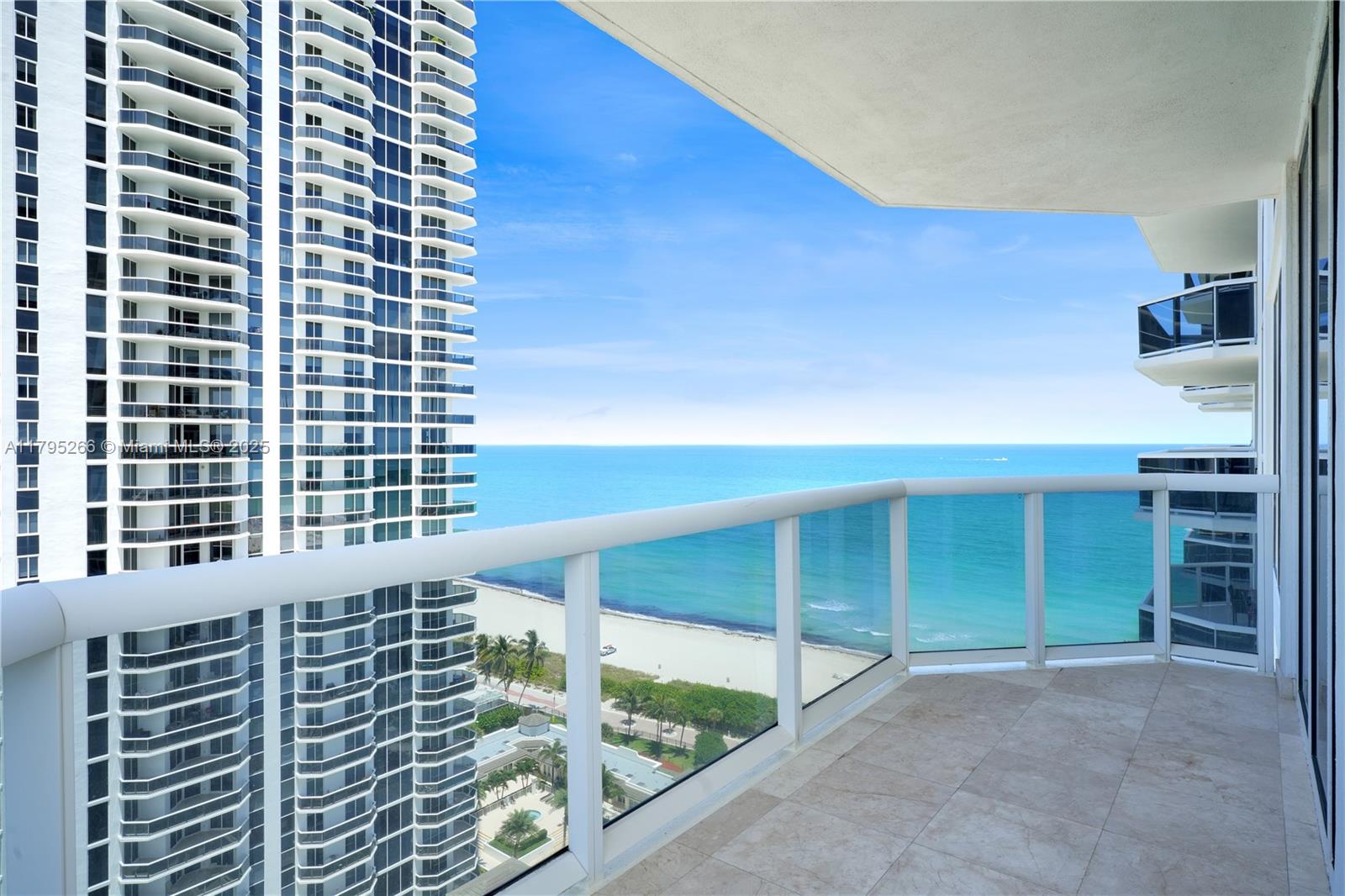 4775 Collins Ave 2006/2007, Miami Beach, Miami-Dade County, Florida - 3 Bedrooms  
3 Bathrooms - 