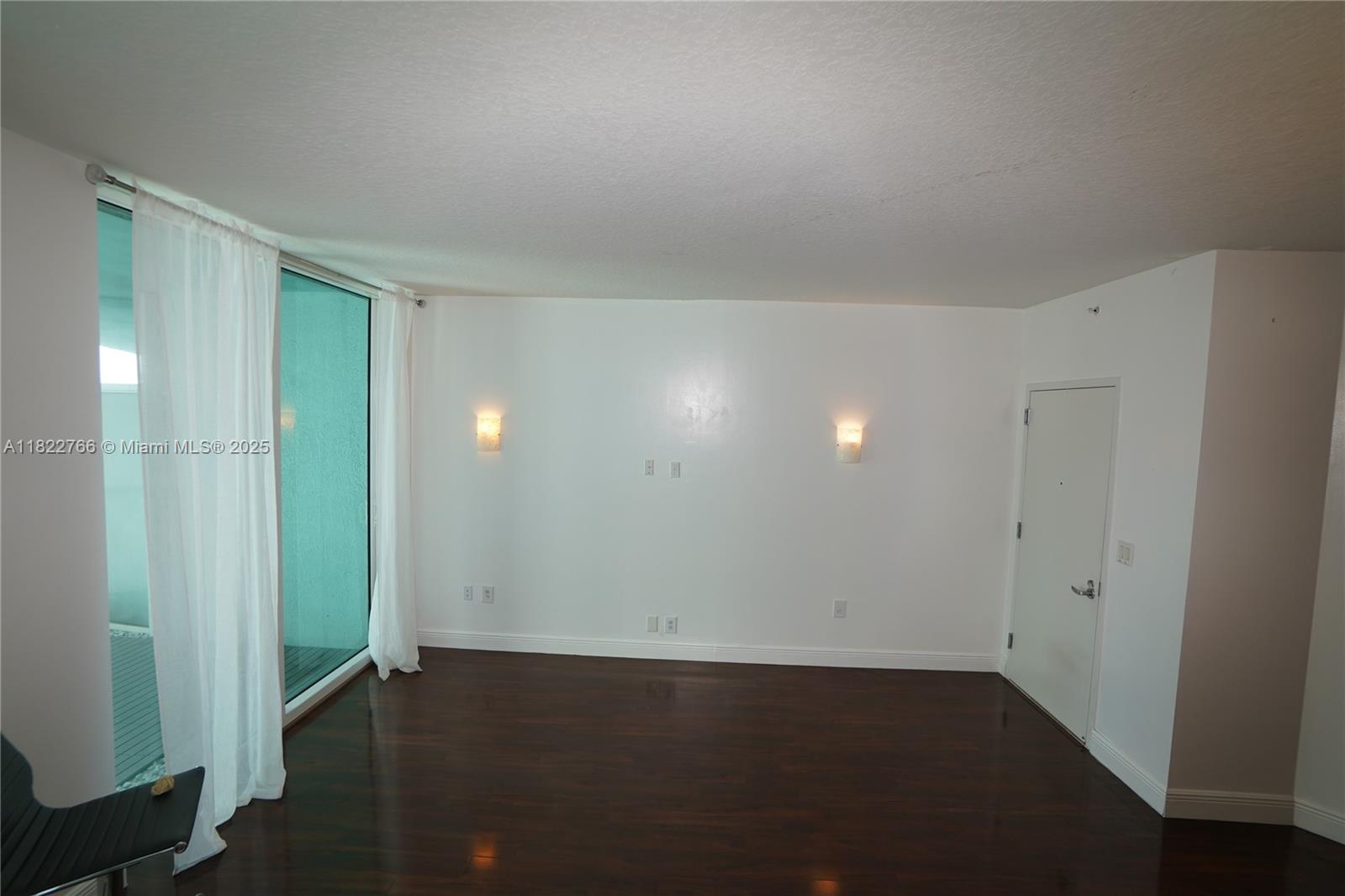 QUANTUM ON THE BAY CONDO - Residential