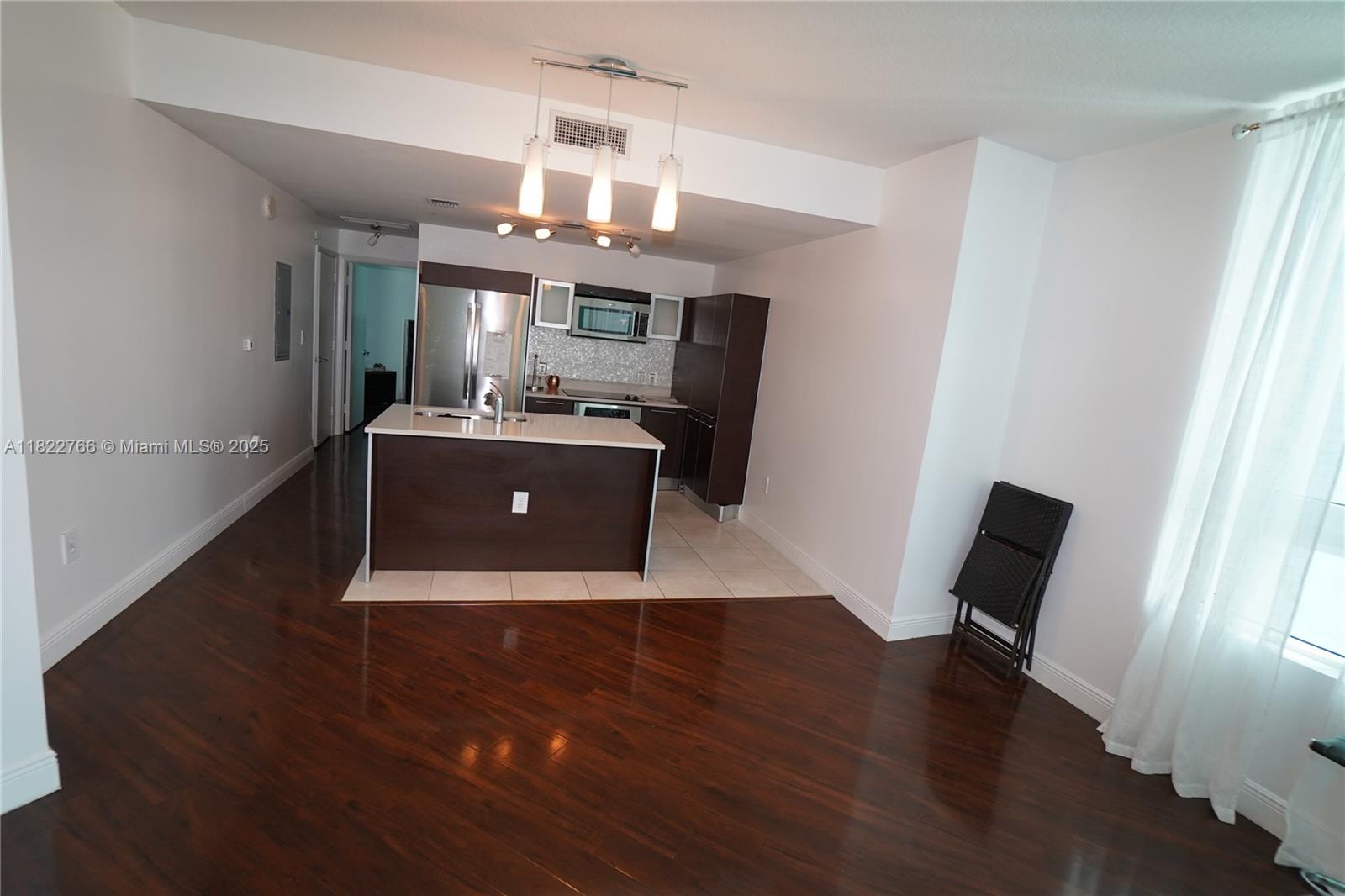 QUANTUM ON THE BAY CONDO - Residential