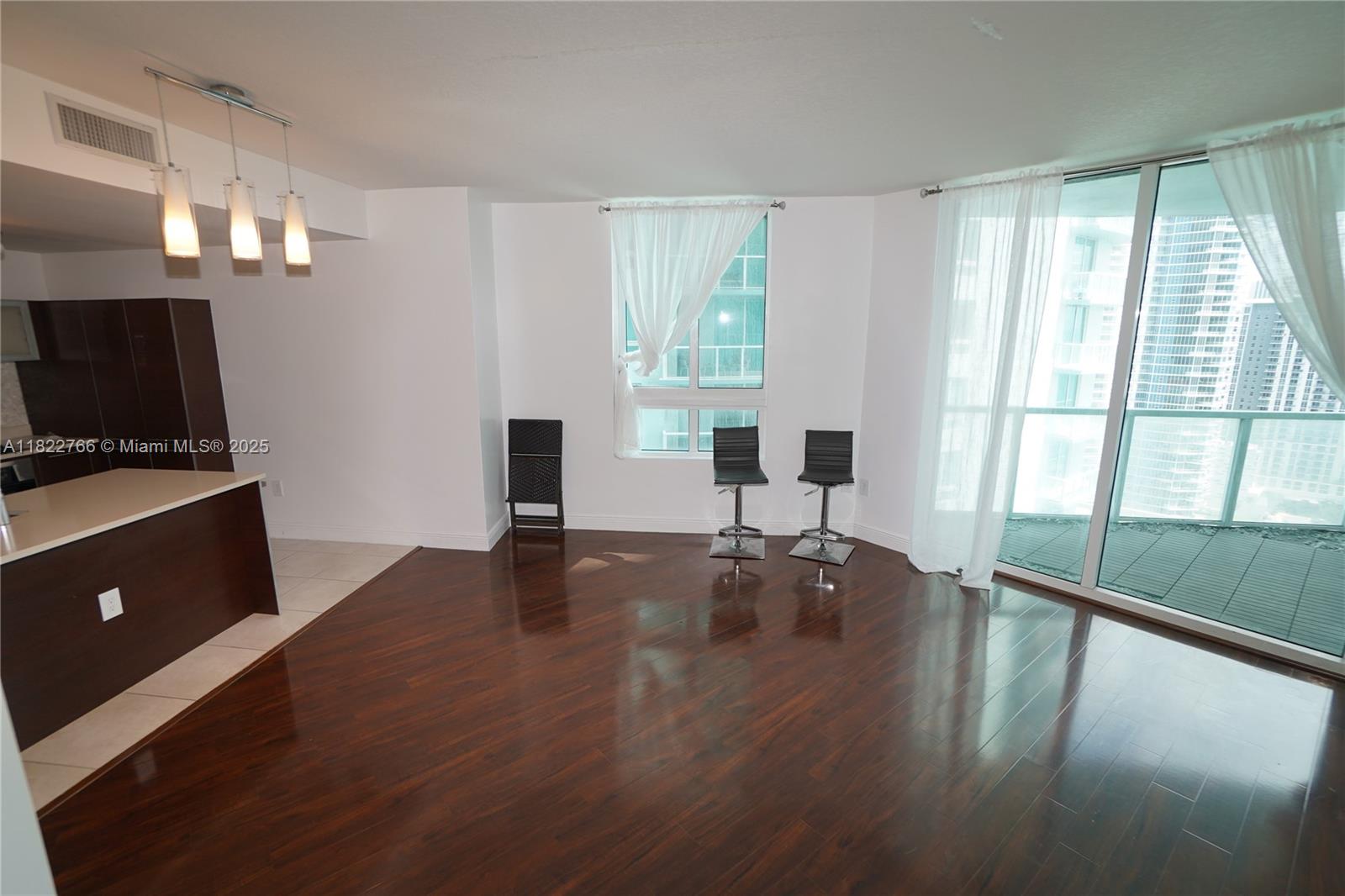 QUANTUM ON THE BAY CONDO - Residential