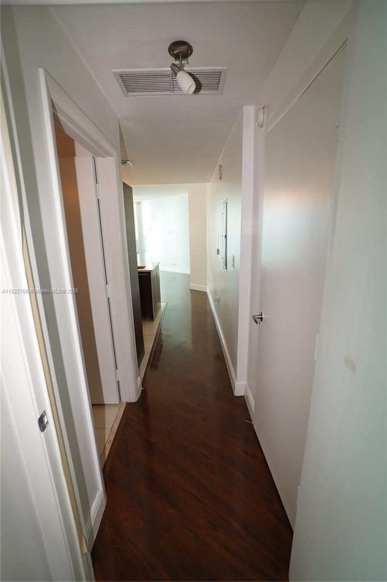 QUANTUM ON THE BAY CONDO - Residential