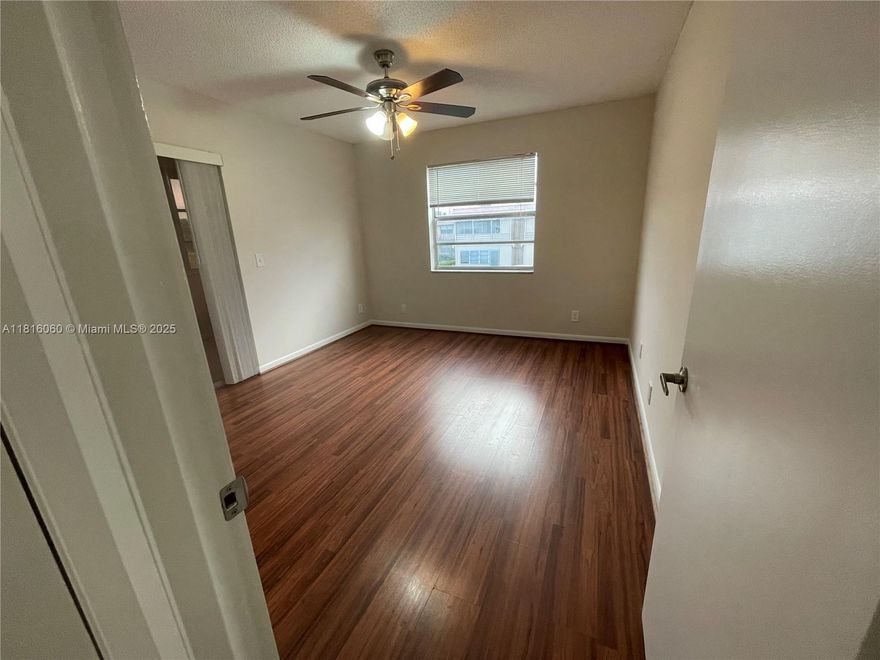 55+ Community in KINGS POINT. The only concrete Bldg in Saxony. Freshly painted 2 Bedroom 2 Bath unit with Washer/Dryer.  New porcelain tile in balcony and laundry room. Great condo close to Saxony entrance. Available Yearly starting June 1, 2025. Quick approval, about 10 days, once application is in.