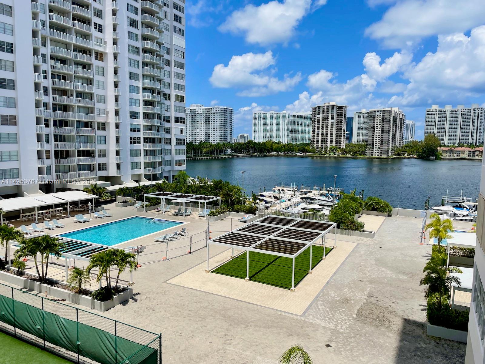 DEL PRADO MARINA - Residential
