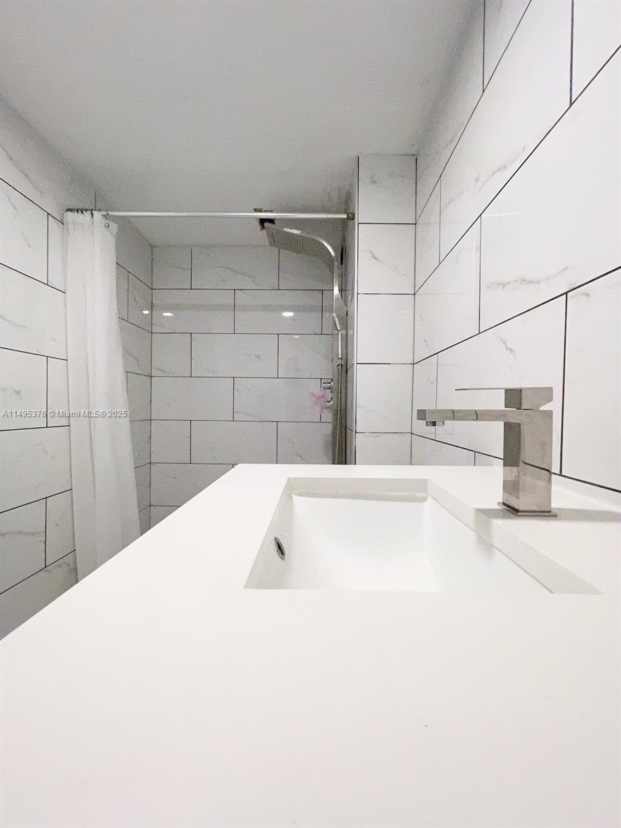 DEL PRADO MARINA - Residential