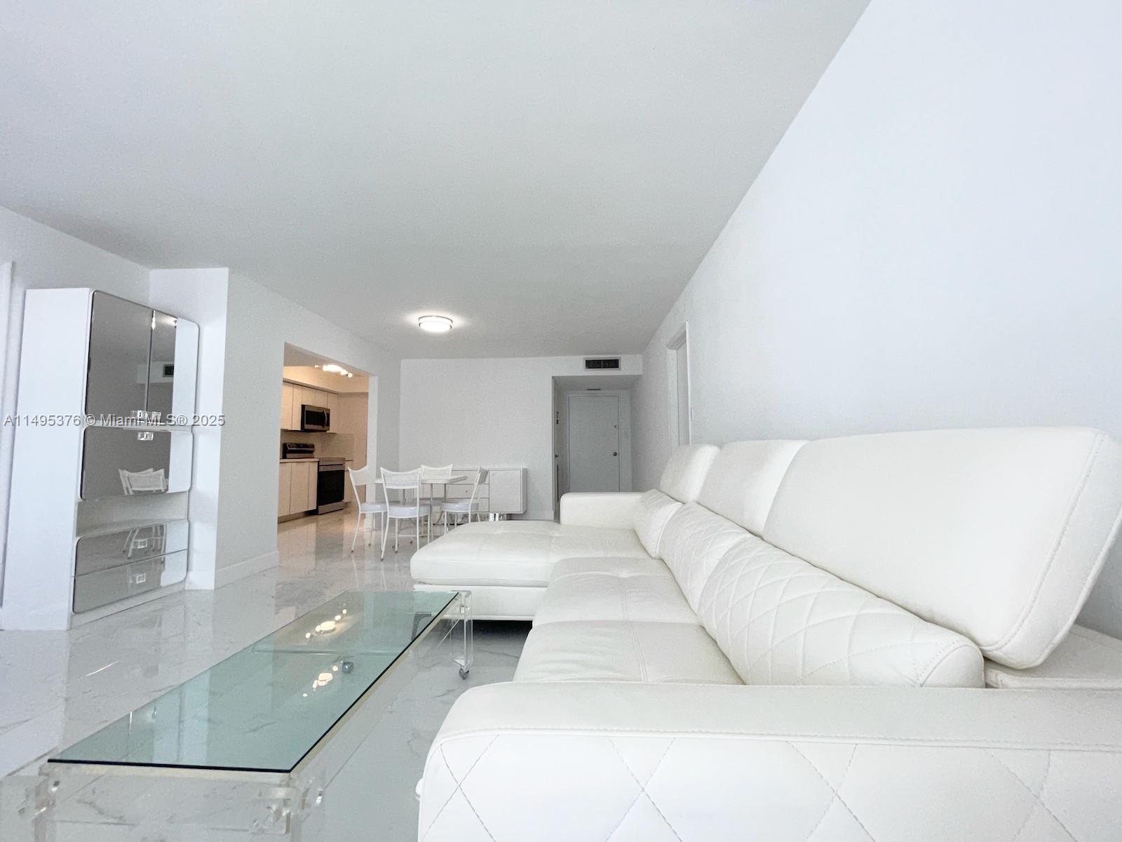 DEL PRADO MARINA - Residential