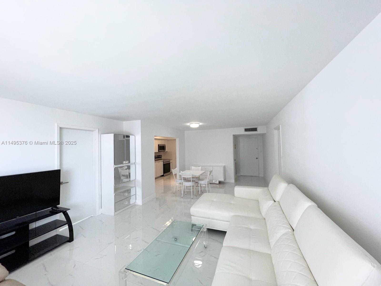 DEL PRADO MARINA - Residential