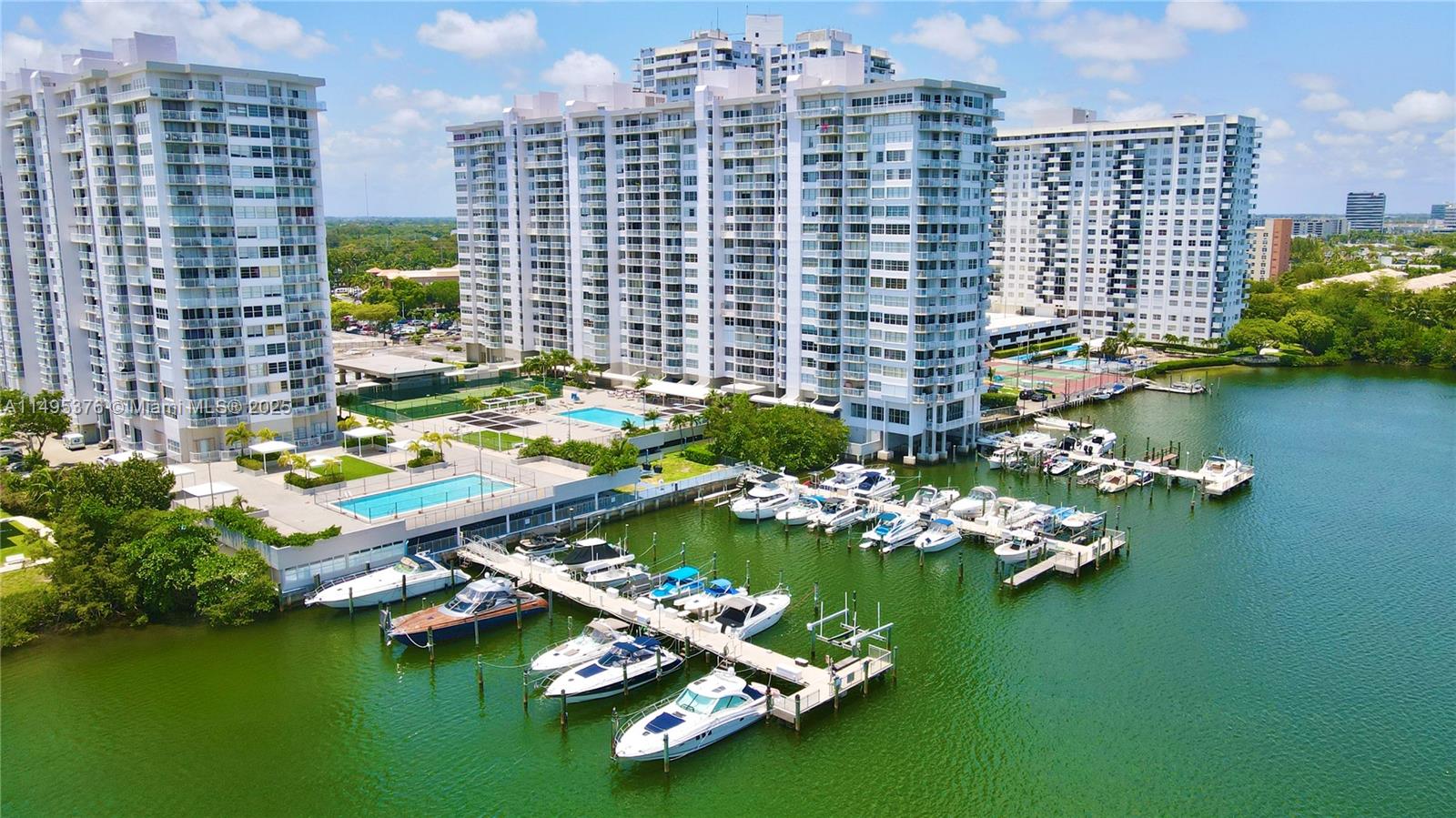 DEL PRADO MARINA - Residential