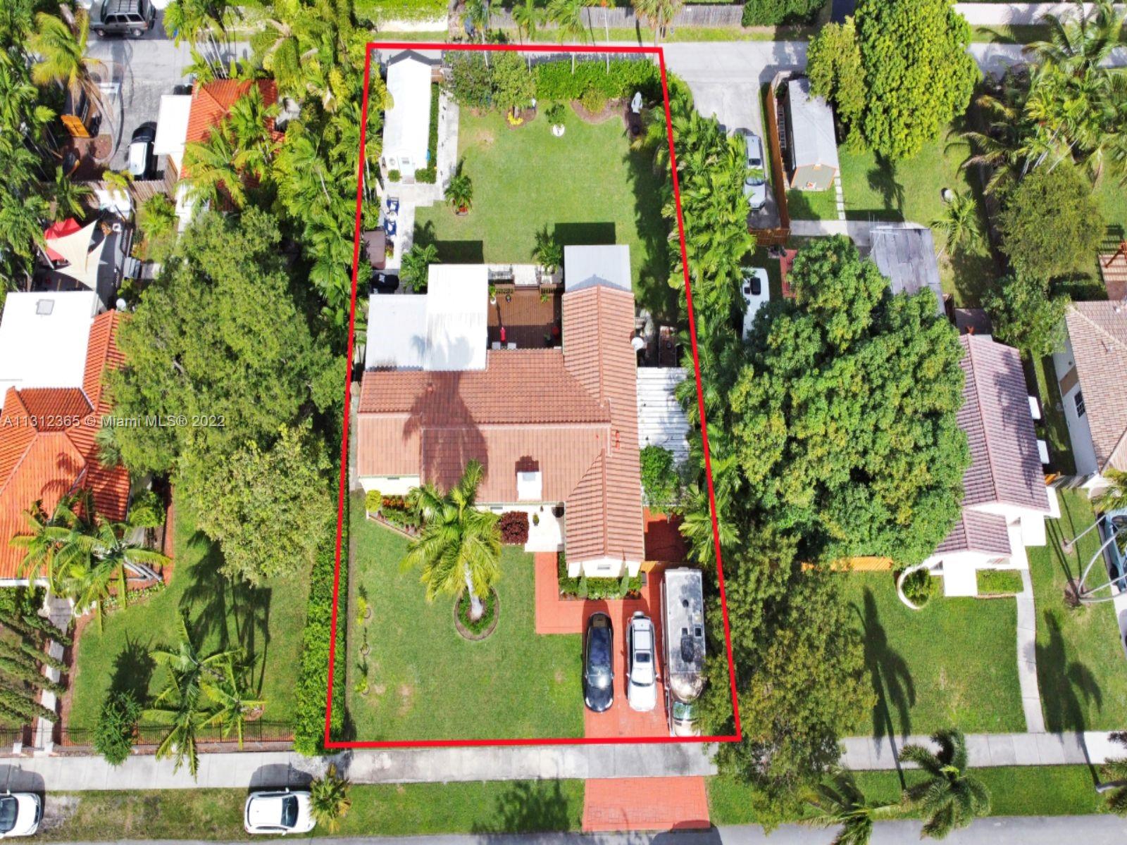 HOLLYWOOD - Residential