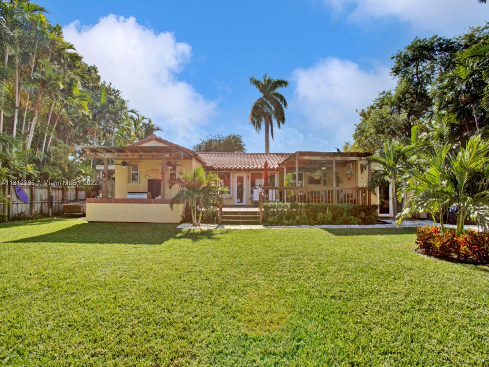 HOLLYWOOD - Residential