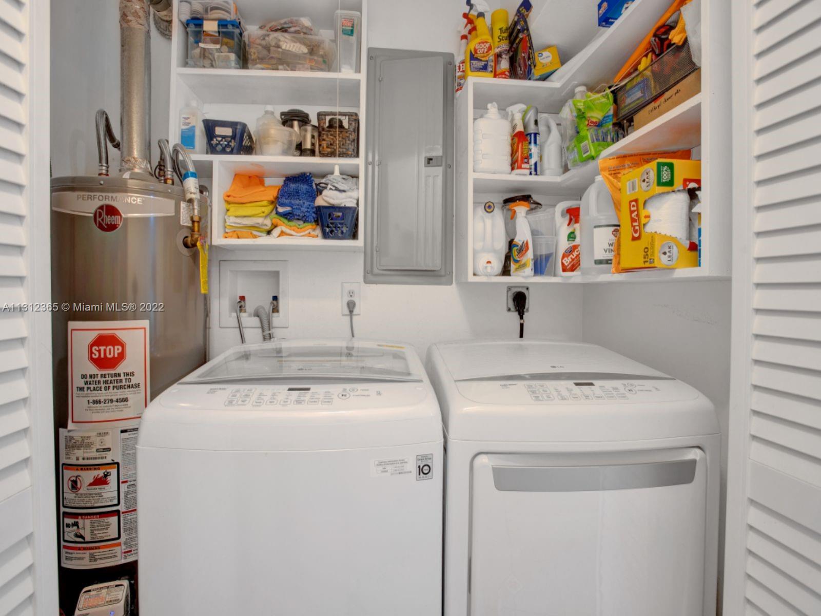 HOLLYWOOD - Residential