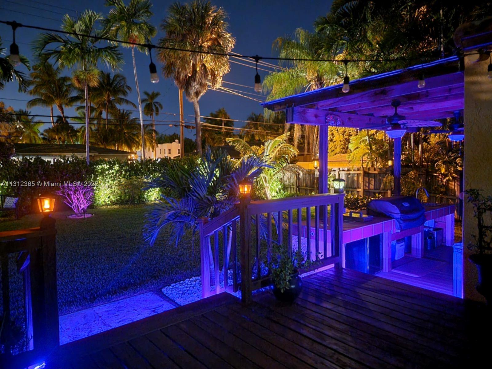 HOLLYWOOD - Residential