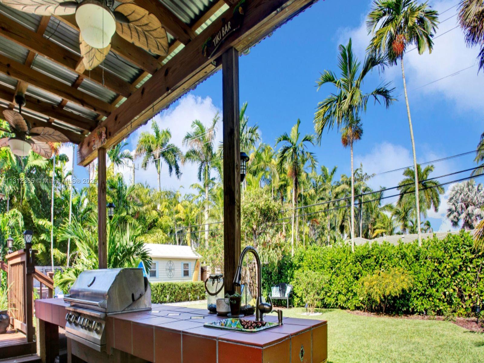 HOLLYWOOD - Residential