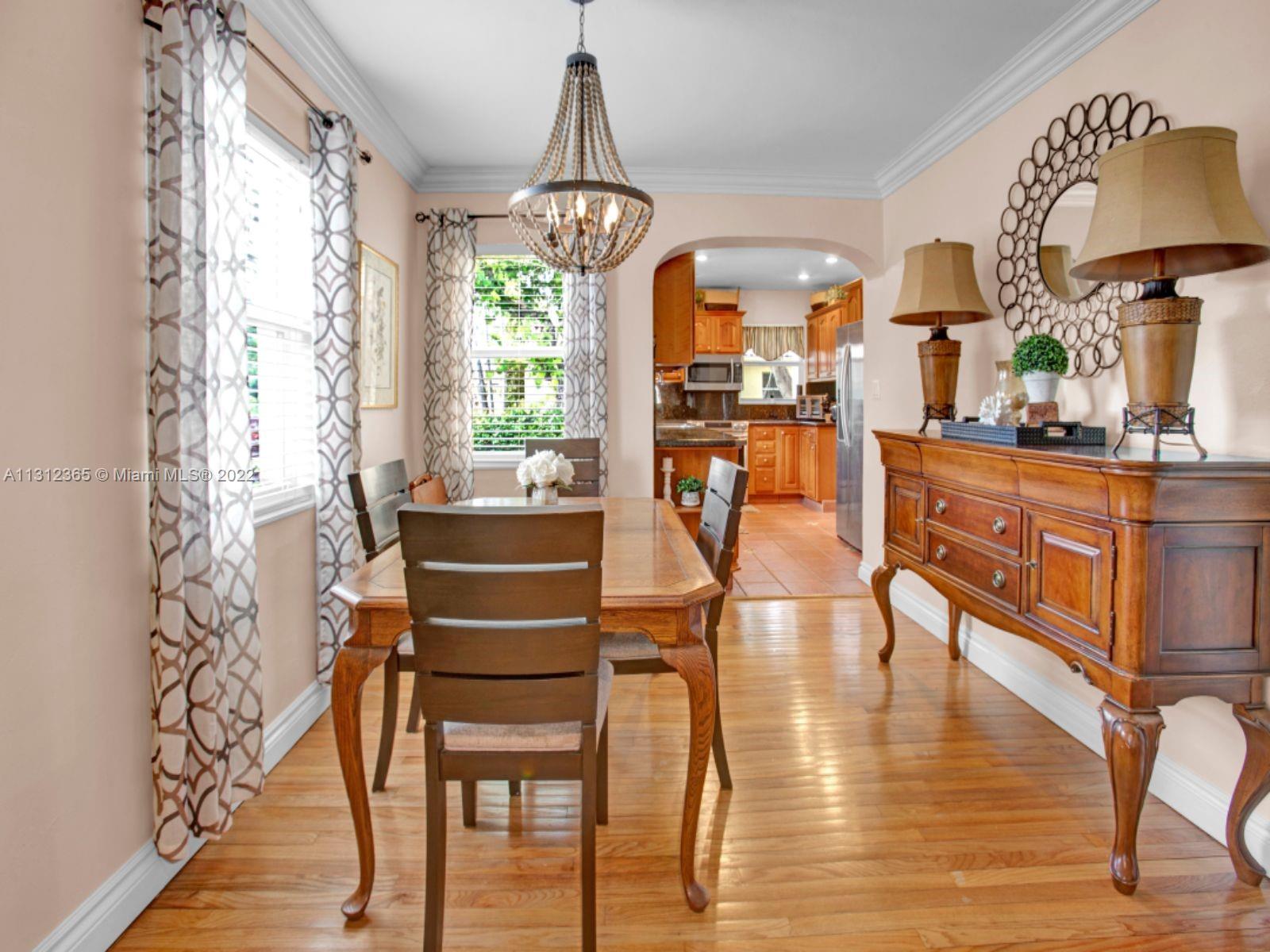 HOLLYWOOD - Residential