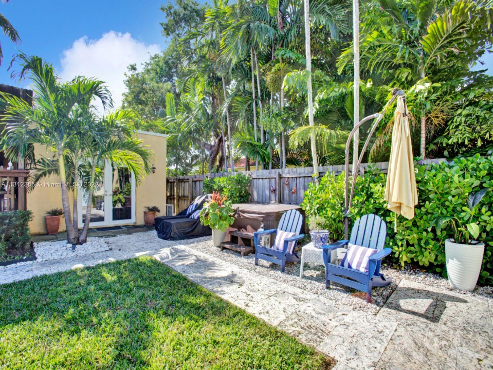 HOLLYWOOD - Residential